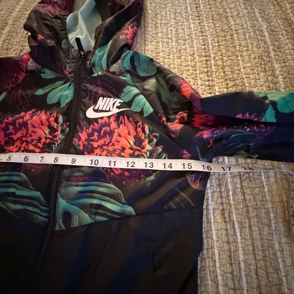 Unisex Nike Girls Tropical Floral Windrunner Hooded Windbreaker Jacket M 10-12